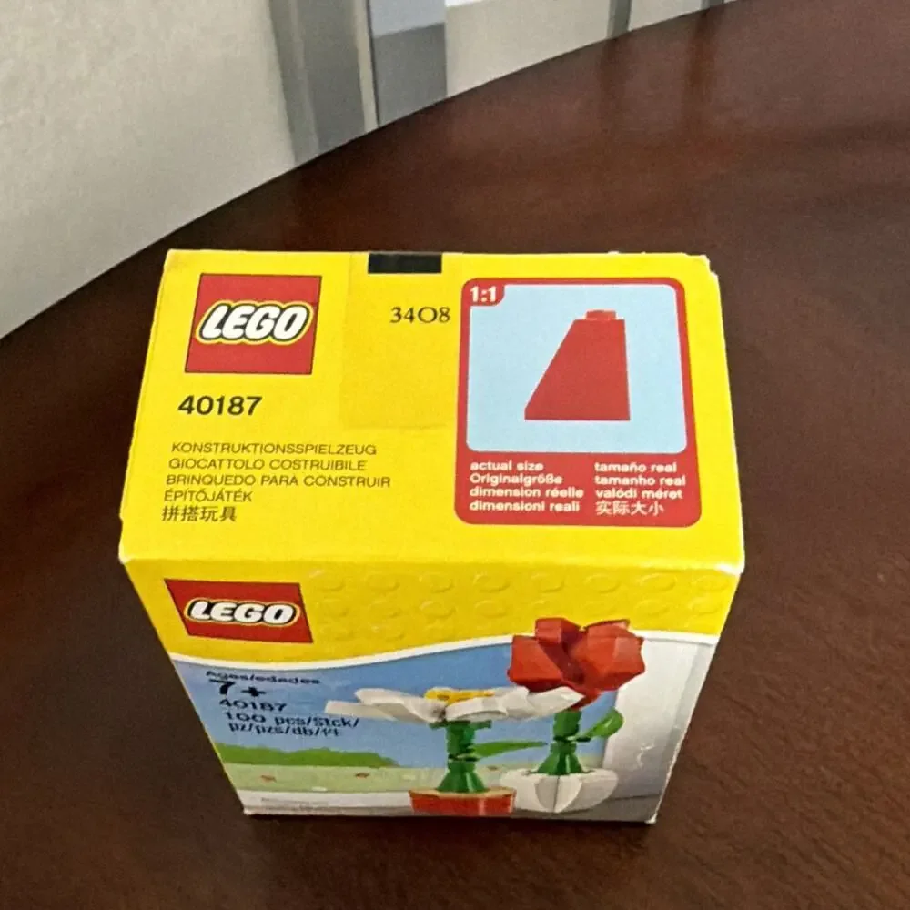 New! Lego 40187 Flower Display Set - Retired